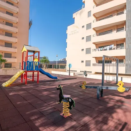 Paradisio Da Rocha, By Ideal Homes - Da Rocha アパート *